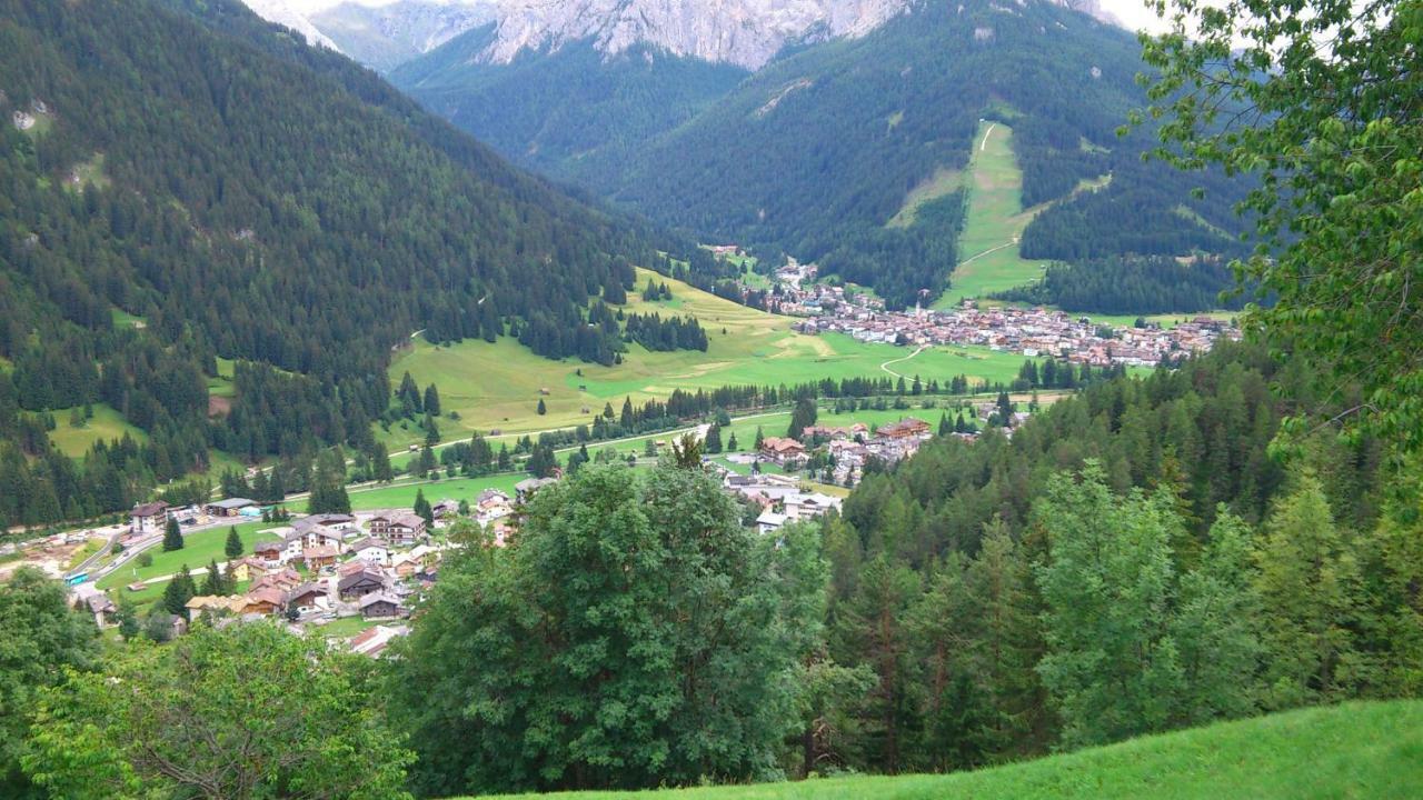 Hotel Europa Pozza di Fassa Eksteriør billede